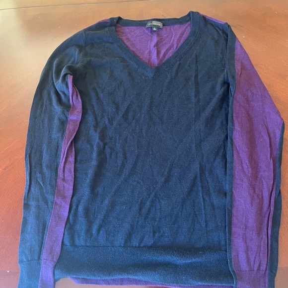 The Limited Women's Navy Crew Neck Sweater - Picture 3 of 6